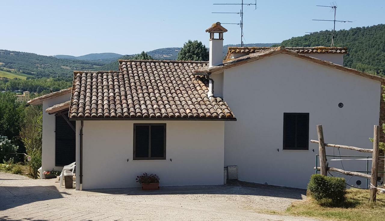 Case In Campagna Con Piscina A Todi Exterior foto